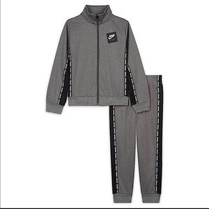 Jordan Boys' Little Kids' Jumpman Tricot Tracksuit in Black/Grey Size 3t